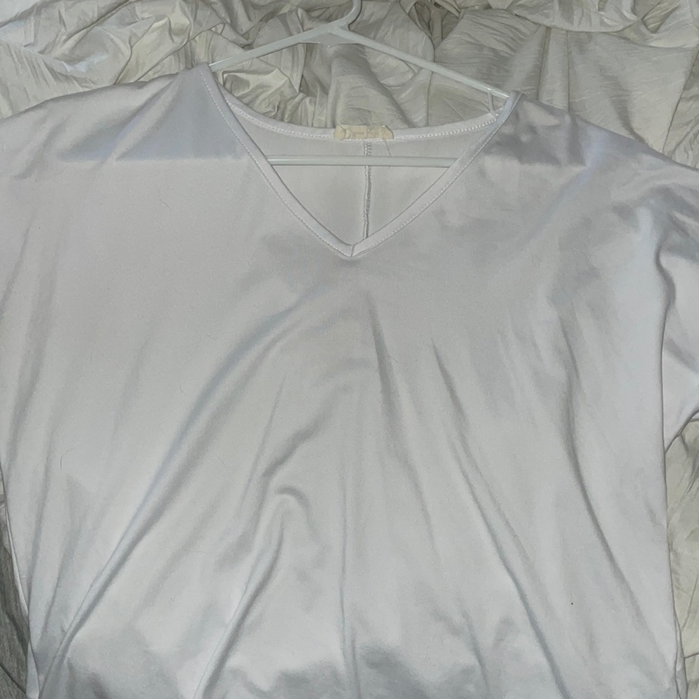 Size Small Olivia Rae tee - white